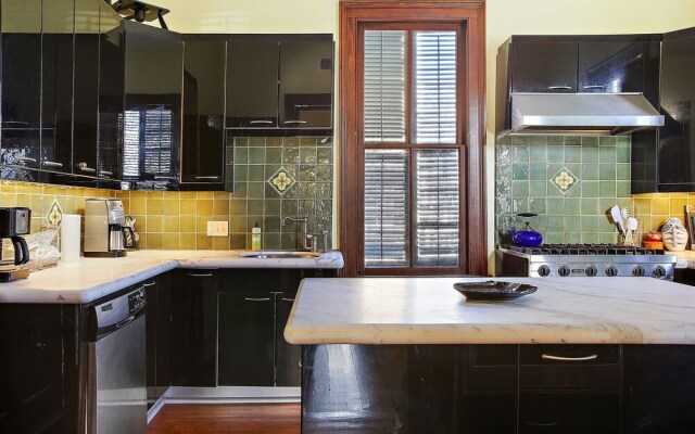 1886 Victorian 4 Bedroom Home by Redawning