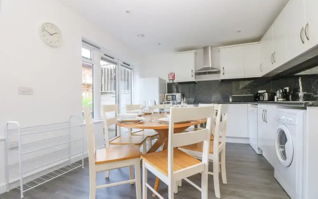 Sea Breeze 17 Gannel