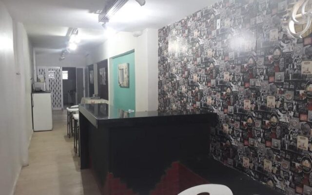 Praia dos Amores Hostel