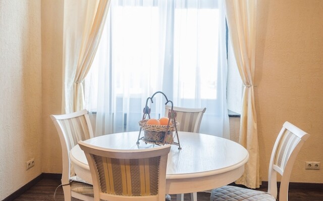 Premium Apartment Smolenskaya