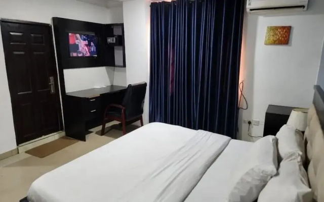 Davies Suites
