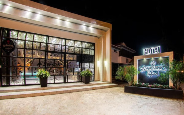 Hotel Vanguardia Natural
