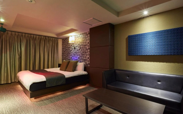 Hotel Love