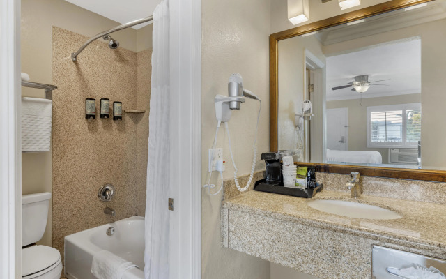 Best Western Tradewinds