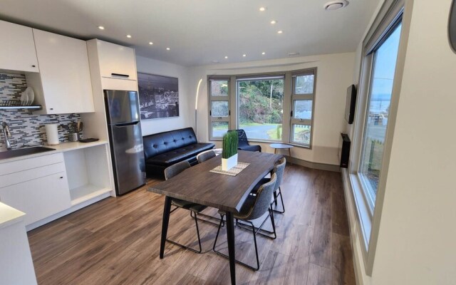 GLOBALSTAY. Paradise Marina Place