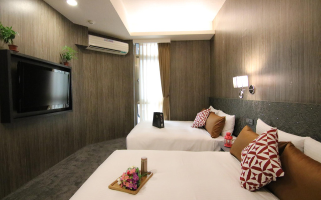 101-s HOTEL