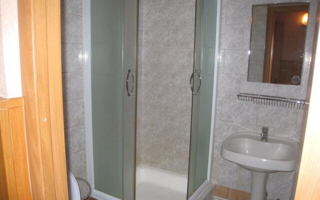 Holiday Park Voenno Ohotnychyego Obshestva