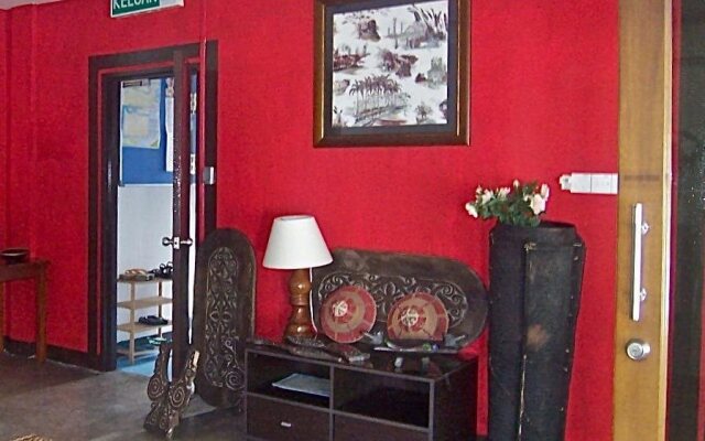 Pinnacles Kuching Lodge