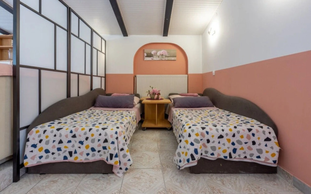 Colorful - Modern Apartments - A7 Rozi