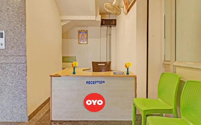 OYO Flagship 701156 G M Boarding And Lodging