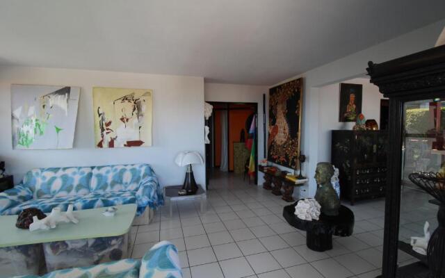 Euskara 2 Avec Les Cles De Saint Jean De Luz