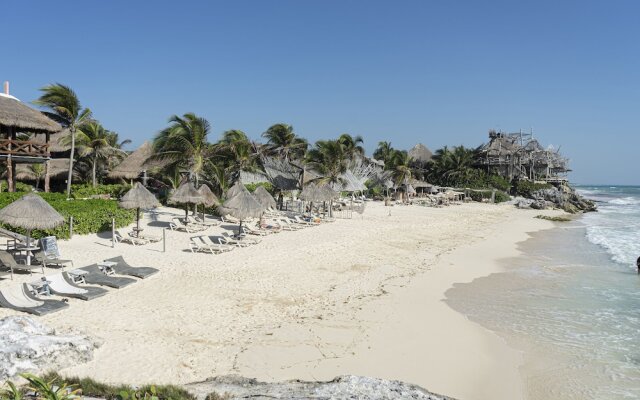 Hotel Calaluna Tulum - Adults Oriented