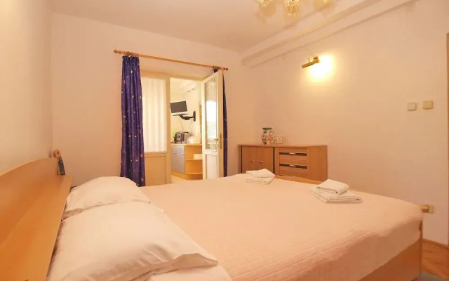 Apartment 1544