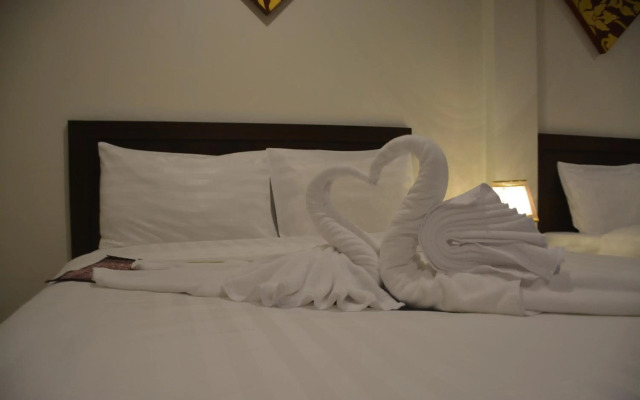 Patong Moon Inn Guesthouse