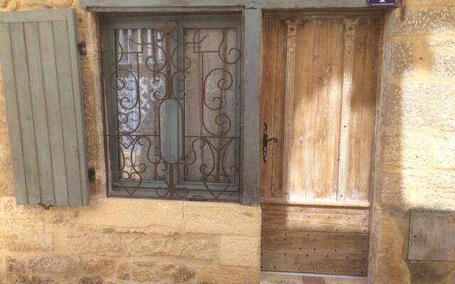 Maison de Charme dans la Cité