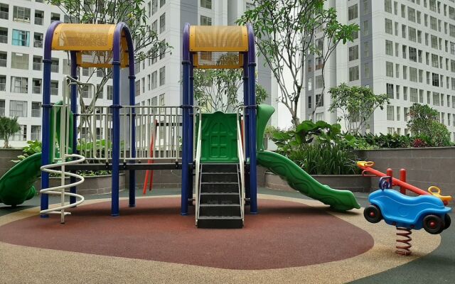 Lovely Studio Apartment M-Town Residence near Summarecon Mall