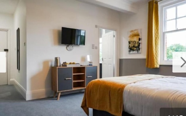 Old Railway Hotel porton