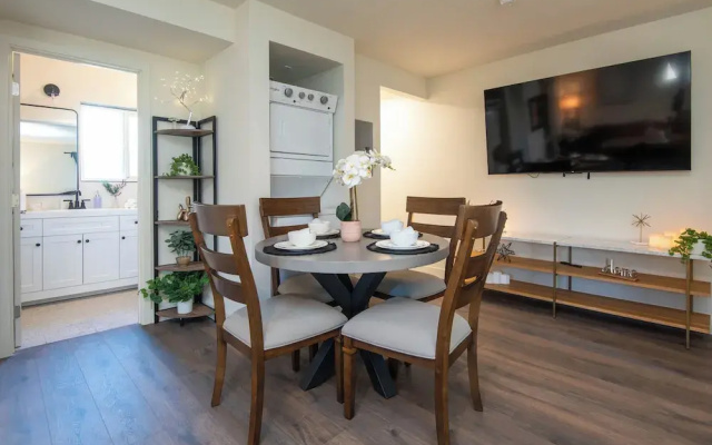 Stunning Studio Near DTLA