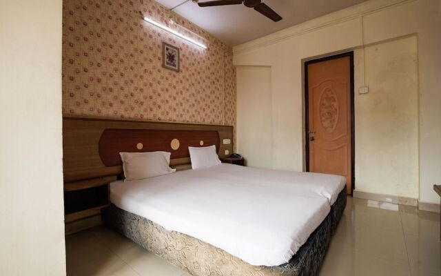SPOT ON 6991 Hotel Poonam