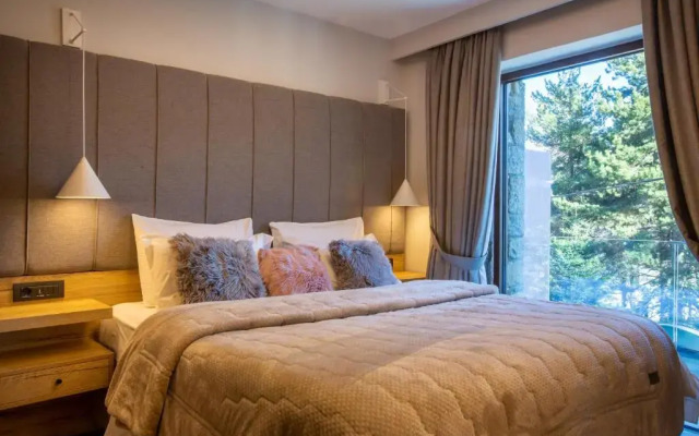 Adryades luxury apartments