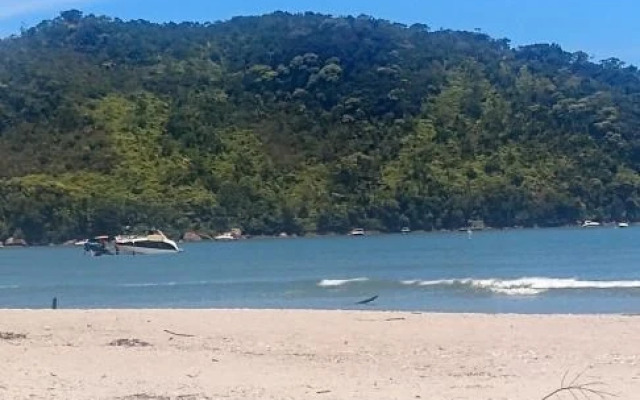 Pereque Açu, 200 m. praia. Aconchegante e espaçoso