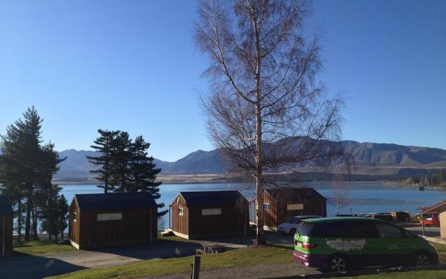 Lakes Edge Holiday Park