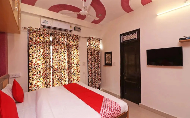 New Delhi Guest House By OYO Rooms