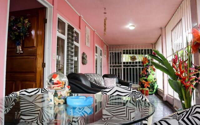 Hostel Arenal Sunrise