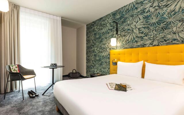 ibis Styles Puteaux Paris La Defense