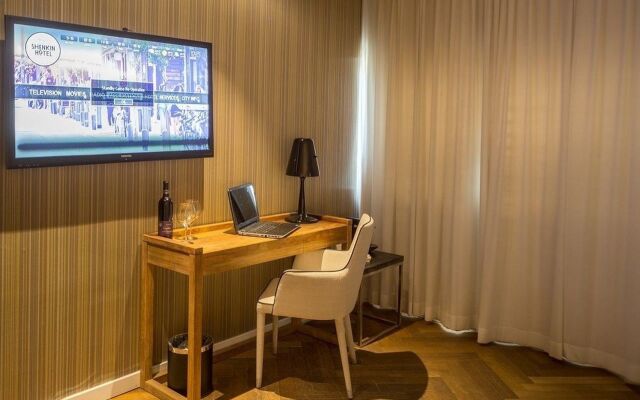 Jacob Shenkin Hotel
