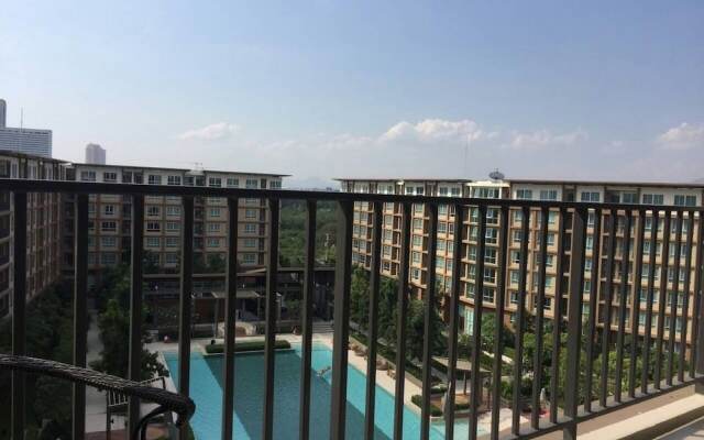 Baan Thew Lom By Woranan