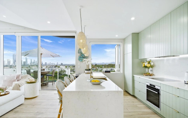 Marquee Penthouse - GCLR