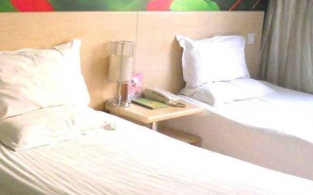 a8 Hotel