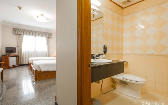 Silverland May Hotel