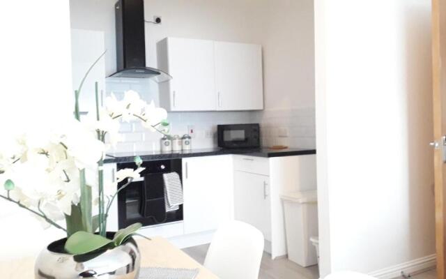 Lynn's Liverpool Apartment