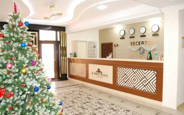 Эверест Плаза