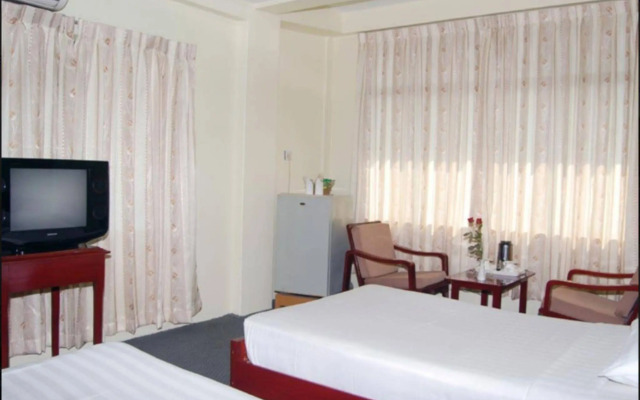 Summer Palace Hotel