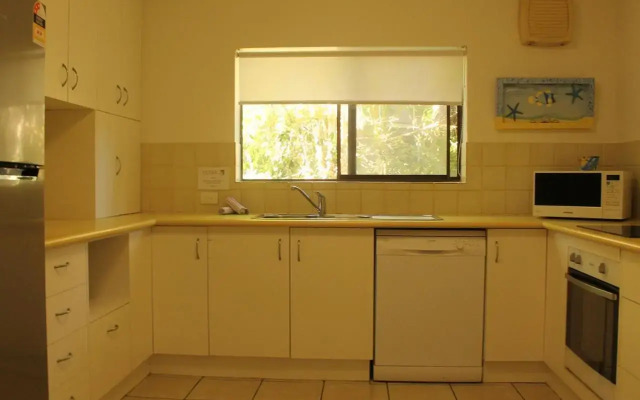 Pandanus Cove 2 Mitti Street 3