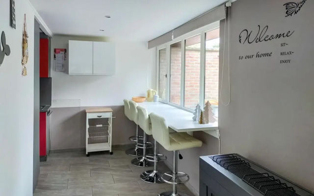 Nice Home in Rekem-lanaken With 2 Bedrooms