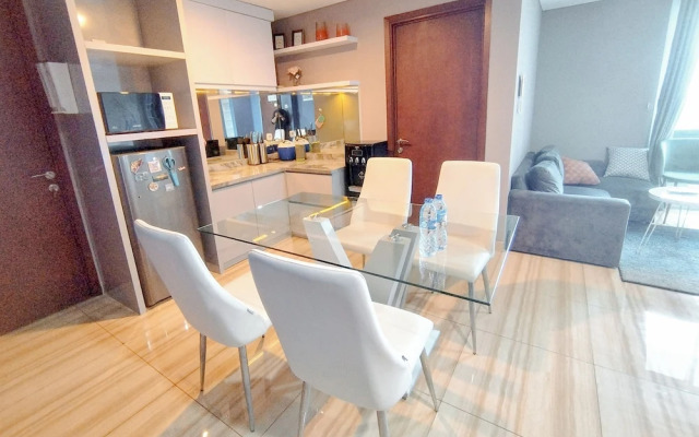 Spacious 2Br With Extra Room At Grand Sungkono Lagoon Apartment