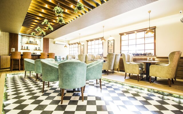 FabHotel Evergreen