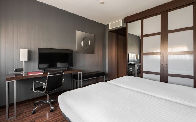 Ac Hotel Zizur Mayor By Marriott