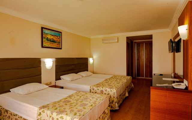 Clover Magic Seagate Belek