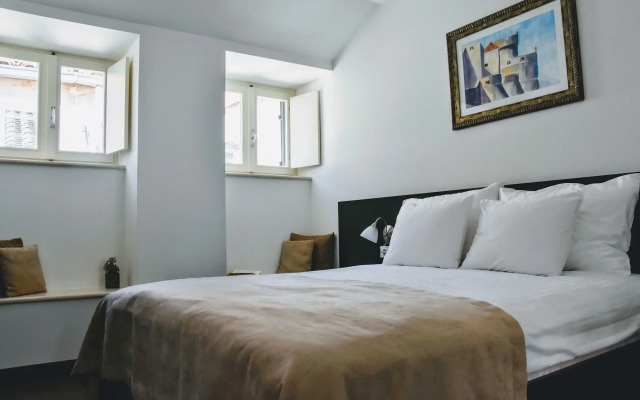Celenga Apartments with free offsite parking