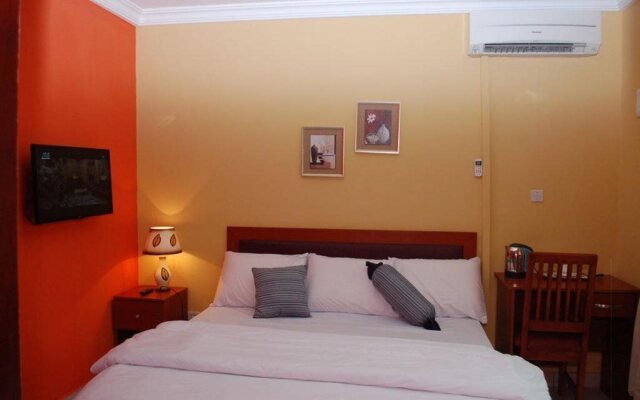 Millicent Hotel And Suites