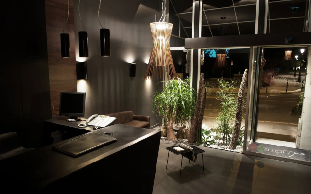 L'Hôtel - Face au Château - Boutique Hôtel et Séminaires