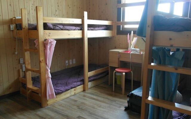 Woljeong view Guesthouse - Hostel