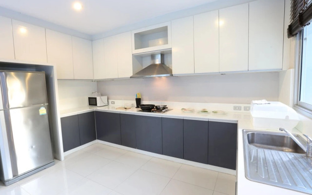 AnB Pool Villa 3BR Glass House in Pattaya