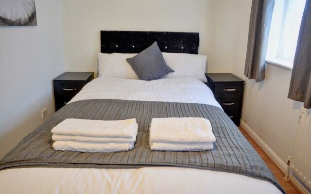 Premier 2bed Hse Nr Excel.clean.wifi.free Parking