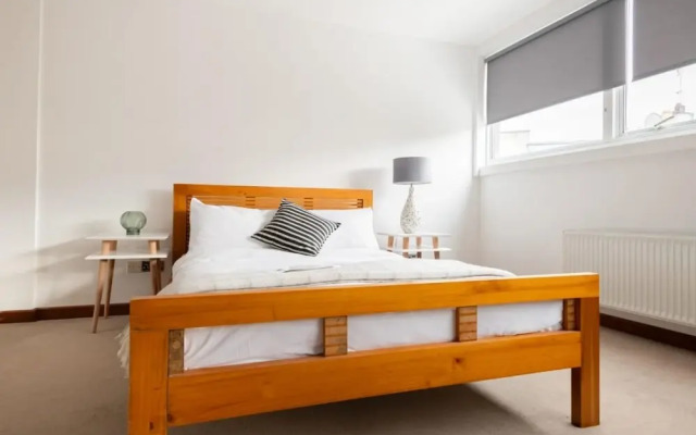 The Southwick Sanctuary - Large & Modern 6bdr with Terrace